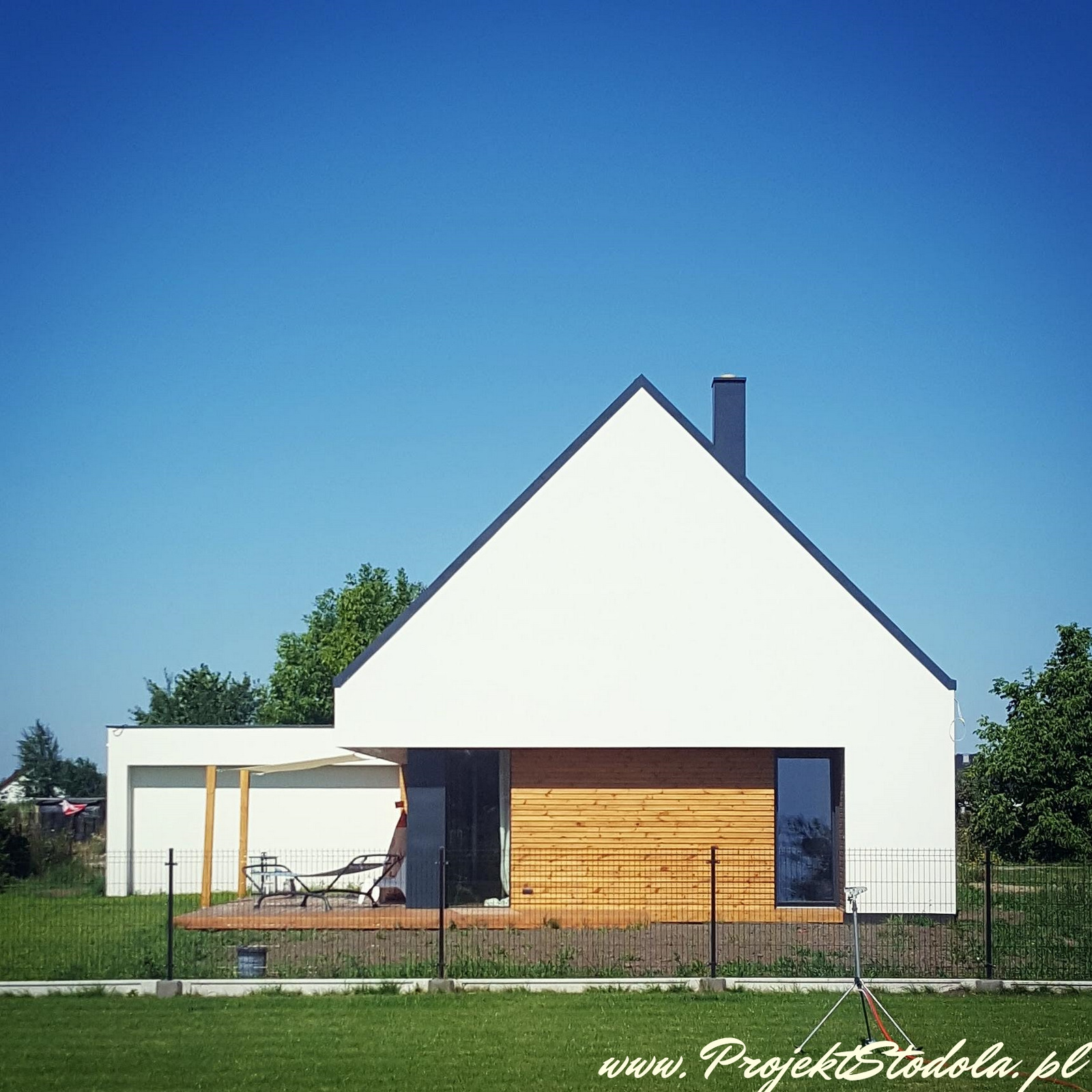 Projekt Stodoła Elewacja drewniana 5 mies. mieszkania001